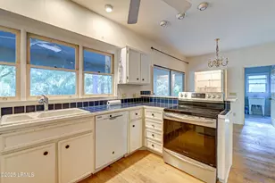 23 Bateau Rd, Hilton Head Island, SC 29928 - Photo 9