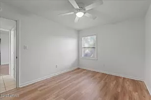 25 Sams Point Rd, Beaufort, SC 29907 - Photo 15