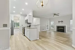 40 Victoria Square Dr, Hilton Head Island, SC 29926 - Photo 13