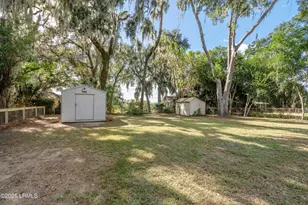 1810 Westview Ave, Beaufort, SC 29902 - Photo 3