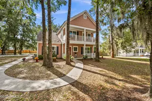 37 Gadwall Dr W, Beaufort, SC 29907 - Photo 1