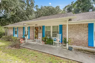 4010 Magnolia St, Beaufort, SC 29906 - Photo 5