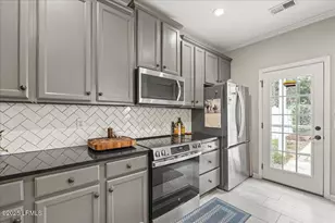 83 Regent Ave, Bluffton, SC 29910 - Photo 11