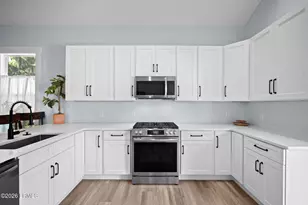 824 15th St, Port Royal, SC 29935 - Photo 13