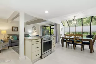 125 Shipyard Dr, Hilton Head Island, SC 29928 - Photo 3