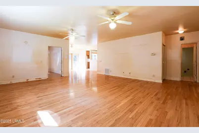 700 Oakwood Drive, Hardeeville, SC 29927 - Photo 11