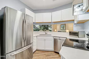 19 Lemoyne Ave, Hilton Head Island, SC 29928 - Photo 7