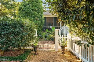 306 King St, Beaufort, SC 29902 - Photo 3