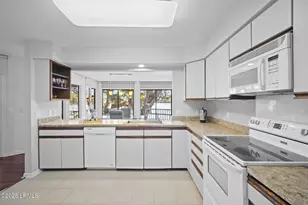 193 Pleasant Point Dr, Beaufort, SC 29907 - Photo 15