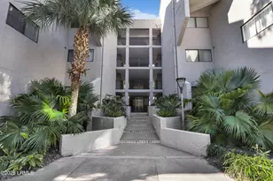 70 Paddle boat Ln, Hilton Head, SC 29928 - Photo 3