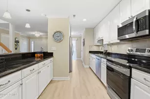 1 Gloucester Rd, Hilton Head Island, SC 29928 - Photo 29