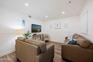 663 William Hilton Pkwy, Hilton Head Island, SC 29928 - Photo 7