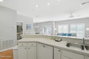 19 Wimbledon Ct, Hilton Head Island, SC 29928 - Photo 5