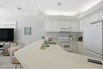 19 Wimbledon Court #203, Hilton Head Island, SC 29928 - Photo 9