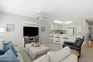 19 Wimbledon Ct, Hilton Head Island, SC 29928 - Photo 11