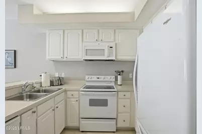 19 Wimbledon Court #203, Hilton Head Island, SC 29928 - Photo 7