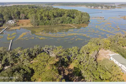 351 Brickyard Point Road N, Beaufort, SC 29907 - Photo 11