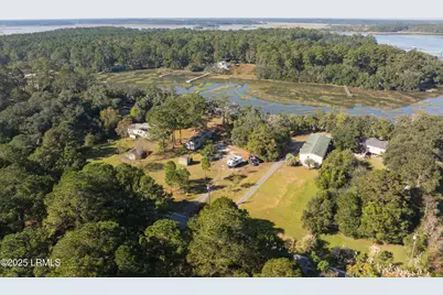 351 Brickyard Point Road N, Beaufort, SC 29907 - Photo 5