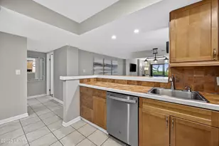 11 S Forest Beach Dr, Hilton Head Island, SC 29928 - Photo 13