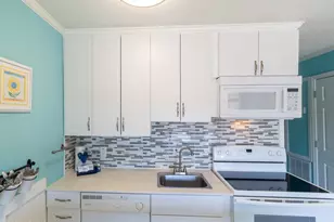 40 Folly Field Rd, Hilton Head, SC 29928 - Photo 3