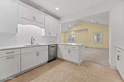 1 Gloucester Road #O2, Hilton Head Island, SC 29928 - Photo 5