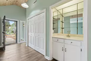 7 Trails End Rd, Hilton Head, SC 29926 - Photo 5