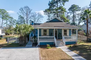 8 River Dr, Lady's Island, SC 29907 - Photo 5