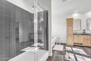 13 Vine St, Hilton Head Island, SC 29926 - Photo 27