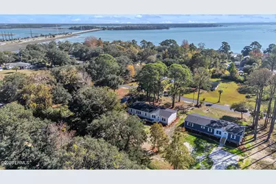 15 Vine Street, Hilton Head Island, SC 29926 - Photo 53