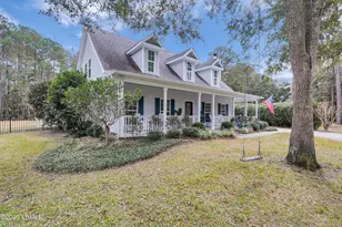 56 Wade Hampton Dr, Beaufort, SC 29907 - Photo 3