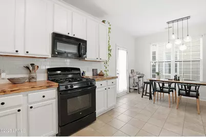 60 Honey Locust Avenue, Bluffton, SC 29910 - Photo 17