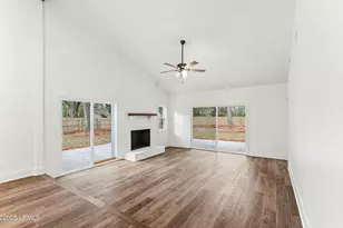 10 Chesterfield Lake Dr, Beaufort, SC 29906 - Photo 17