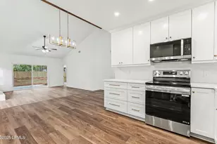 10 Chesterfield Lake Dr, Beaufort, SC 29906 - Photo 13