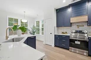 575 Sams Point Rd, Beaufort, SC 29907 - Photo 9