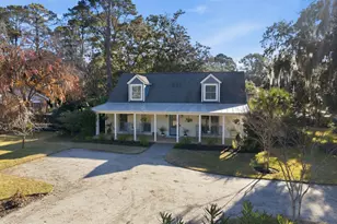 106 S Hermitage Rd, Beaufort, SC 29902 - Photo 3