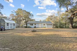 257 Shanklin Rd, Beaufort, SC 29906 - Photo 33