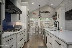 19 Song Sparrow Ln, Hilton Head Island, SC 29928 - Photo 9