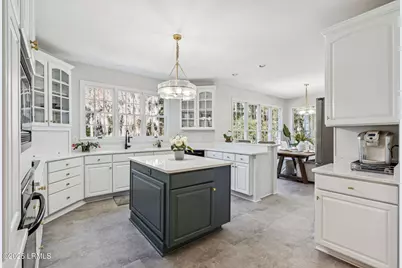 210 Old Plantation Drive W, Beaufort, SC 29907 - Photo 17