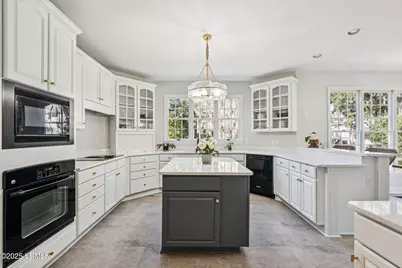 210 Old Plantation Drive W, Beaufort, SC 29907 - Photo 17