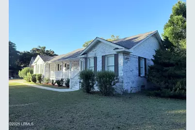 30 Barnwell Drive, Beaufort, SC 29907 - Photo 1