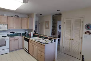 197 Pleasant Point Dr, Beaufort, SC 29907 - Photo 13