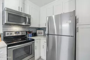 663 William Hilton Pkwy, Hilton Head Island, SC 29928 - Photo 13