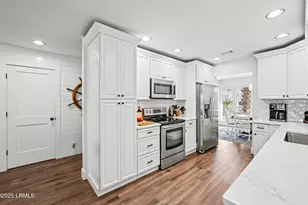 2238 Plantation Dr, Beaufort, SC 29902 - Photo 19