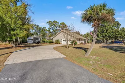 2238 Plantation Drive, Beaufort, SC 29902 - Photo 3