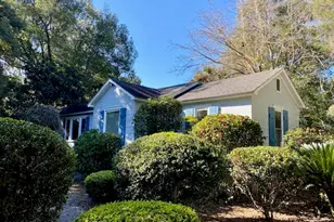 2301 Hermitage Rd, Beaufort, SC 29902 - Photo 3