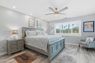 108 N Sea Pines Dr, Hilton Head Island, SC 29928 - Photo 9