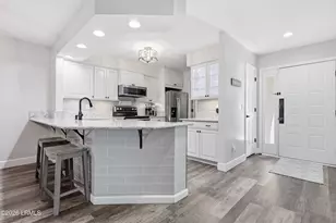 200 Colonnade Club, Hilton Head, SC 29928 - Photo 5