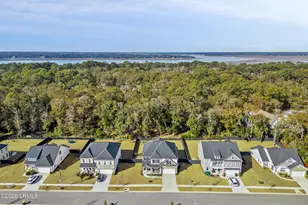 154 Thistle Ln, Beaufort, SC 29907 - Photo 9
