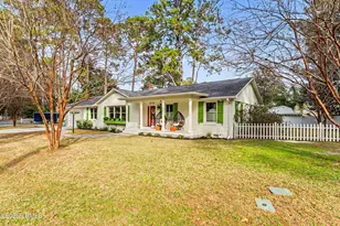 100 N Hermitage Rd, Beaufort, SC 29902 - Photo 1