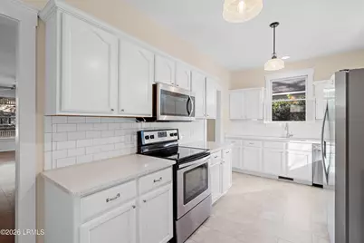 2668 Broad Street, Beaufort, SC 29902 - Photo 11